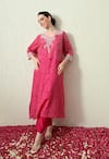 Buy_OHH CROW_Pink Chanderi Silk Embroidery V-neck Bandhani Kaftan And Pant Set _at_Aza_Fashions