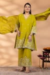 Buy_Mamicha_Green Chiffon Embroidery, Metallic Thread V-neck Mehreen Kurta Set _Online_at_Aza_Fashions