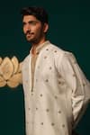 Buy_Niloufer By Aasif Ally_Ivory Silk Embroidery Zardozi Handwork Short Kurta And Pant Set 