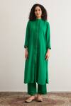 Buy_RAAS LIFE_Green Vegan Silk Lace Mandarin Collar Gloria Pleated Panelled Kurta And Pant Set _at_Aza_Fashions