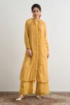 Buy_RAAS LIFE_Yellow Cotton, Vegan Silk Lace, Embroidery Split V-neck Heer Work Kurta _Online_at_Aza_Fashions