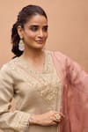Shop Dohr India Gray Tissue, Organza, Silk Zari, Sequins, Sultana And Gota High-low Kurta Set Online at Aza Fashions Shop_Dohr India_Gray Tissue, Organza, Silk Zari, Sequins, Sultana And Gota High-low Kurta Set _Online_at_Aza_Fashions