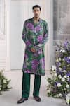 Buy_Mahima Mahajan_Green Linen, Satin Aasif Fanah Print Kurta And Trouser Set _at_Aza_Fashions