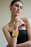 Buy_Mnsh_Gold Plated Kallista Hammered Cuff 