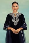 Buy_Swati Wadhwani Couture_Teal Velvet, Net Embroidery, Beads V-neck Dabka And Cutdana Kurta Set _Online_at_Aza_Fashions