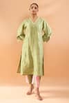 Archana Shah_Green Embroidery V-neck Kurta And Pant Set _at_Aza_Fashions