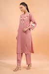 Naintara Bajaj_Pink Linen Embroidery V-neck Floral Kurta And Pant Set _Online_at_Aza_Fashions