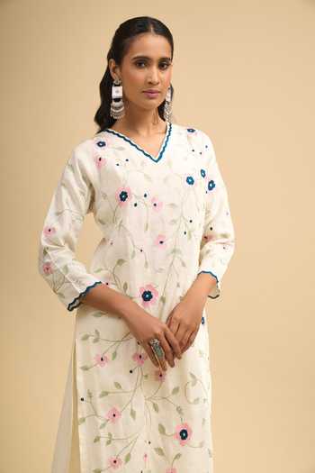 Khwaab By Sanjana Lakhani_Cream Linen Embroidery V-neck Floral Kurta And Pant Set _at_Aza_Fashions