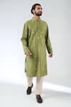 Buy_Aariyana Couture_Green Embroidery Geometric Kurta Set 
