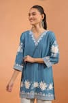 Buy_Naintara Bajaj_Teal Embroidery V-neck Kurta _Online_at_Aza_Fashions
