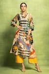 Buy_Vedika M_Beige Tissue, Silk, Satin, Linen Abstract Print Hand Kurta And Pant Set _at_Aza_Fashions