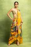 Buy_Vedika M_Yellow Tissue Foil Printing, Abstract Pre-stitched Saree And Blouse Set _at_Aza_Fashions