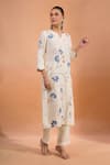 Buy_Naintara Bajaj_Cream Linen Embroidery, Lace Split V-neck Floral Scallop Kurta And Pant Set _Online_at_Aza_Fashions