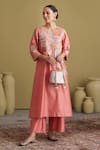 Buy_Vaaya_Peach Silk, Chanderi Silk, Chanderi, Brocade Gota Geometric And Kurta Pant Set 