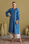 Buy_Vaaya_Blue Chanderi Silk Metallic Banarasi Katan Woven Floral Jaal Kurta And Pant Set _at_Aza_Fashions
