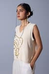 Buy_Quod_Off White Cotton V-neck Sunny Sides A Mess Vest _Online_at_Aza_Fashions
