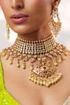 Buy_Zevar By Geeta_Gold Plated Stones, Pearls, Crystals Kundan And Jadau Necklace Set _Online_at_Aza_Fashions