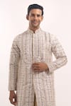 Arihant Rai Sinha_Cream Silk Embroidery Geometric Pattern Blend Kurta _at_Aza_Fashions