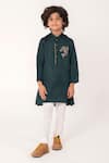 Partykles_Green Linen, Silk Embroidery Cheetah Face Kurta And Pant Set _Online_at_Aza_Fashions