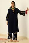Shop_Sarang Kaur_Blue Velvet Embroidery V-neck Tarunima Kurta Set _Online