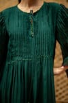 Buy_Vaani Beswal_Green Chanderi Embroidery Round , Keyhole Veda Pintuck Midi Dress 