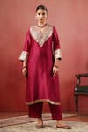 Anshu Wadhwa_Wine Chanderi Zari, Embroidery V-neck Kurta Set _at_Aza_Fashions