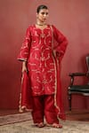 Buy_Anshu Wadhwa_Red Chanderi Embroidery, Zari, Metallic Thread Sweetheart Neck Kurta Set _at_Aza_Fashions