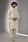 Buy_SALIL BHATIA_Off White Chanderi , Modal, Embroidery Somya Mahal Threadwork Kurta Set _at_Aza_Fashions
