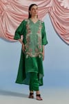 Buy_Pozruh By Aiman_Green Linen, Satin Embroidery V-neck Amore Printed Kurta And Pant Set _at_Aza_Fashions