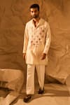Buy_Rohit Doshi_Cream Lace, Patchwork Herringbone Weave Heart Pattern Kurta 