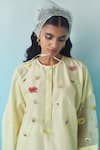 Buy Febo6 Yellow Silk Embroidery, Sequins Round , Button-down Thread And Blouse Buy_Febo6_Yellow Silk Embroidery, Sequins Round , Button-down Thread And Blouse