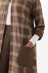 Buy_Three_Brown Round Neck Checkered Pattern Jacket 