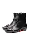 Buy_Shutiq_Black Buckles, Studs Knight Leather Zip Up Boots _at_Aza_Fashions