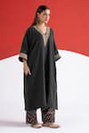 Buy_TA’Assur_Black Wool Embroidery, Beads V-neck Roha Neckline Phiran Kurta _Online_at_Aza_Fashions