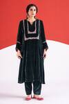 Buy TA’Assur Green Velvet Embroidery, Sequins Split V-neck Eza Phiran Kurta Buy_TA’Assur_Green Velvet Embroidery, Sequins Split V-neck Eza Phiran Kurta
