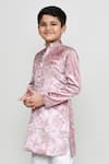 Buy_Petite Pomme_Pink Velvet Embroidery, Sequins Floral Pattern Kurta Set 