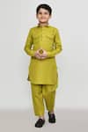 Buy_Petite Pomme_Green Jacquard Plain Kurta With Pant _Online_at_Aza_Fashions