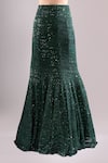 Samyukta Singhania_Emerald Green Net, Lycra Sequins, Embroidery Round Neck Wavy Hand Lehenga Set _Online_at_Aza_Fashions