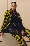 Kavya Singh Kundu_Green Silk Jacob Houndstooth Blazer And Pant Set _at_Aza_Fashions