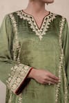 Buy_Wazir C_Olive Green Velvet Embroidery V-neck Kurta And Salwar Set 