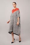 Buy_Abraham And Thakore_Black Tencel Button-down Neck, Checkerboard Ikat Kaftan _Online_at_Aza_Fashions