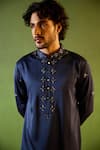 Shreyansh Designs_Navy Silk Embroidery Parth Floral Kurta Set _Online_at_Aza_Fashions