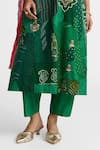 Buy_Naina Jain_Green Silk Embroidery, Zari, Patchwork, Gota Patti V-neck Zardozi Kurta Set _Online_at_Aza_Fashions