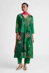 Buy_Naina Jain_Green Silk Embroidery, Zari, Patchwork, Gota Patti V-neck Zardozi Kurta Set _at_Aza_Fashions