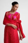 Naina Jain_Red Silk Mirrors, Embroidery Round Neck Bandhani Kurta Set _Online_at_Aza_Fashions