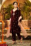 Buy_Surabhi Arya_Maroon Velvet, Organza Embroidery, Zari V-neck Embellished Butti Kurta Set 