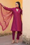 Buy_ASRUMO_Magenta Cotton, Chiffon Embroidery, Lace Split V-neck Schiffli Pattern Kurta Set _at_Aza_Fashions