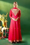 Samyukta Singhania_Red Georgette Embroidery, Zari V-neck Anarkali Set 