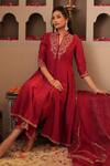 House Of Karmah_Maroon Chanderi, Organza Embroidery, Zari Split V-neck Kumkum Kurta Set _at_Aza_Fashions