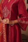 Shop_House Of Karmah_Maroon Chanderi, Organza Embroidery, Zari V-neck Ruh E Gul Kurta Set 